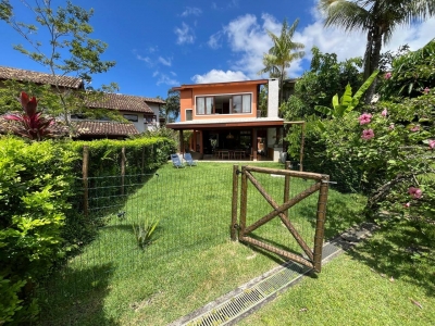 Praia Maresias - Condomínio Fechado