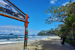 Praia Camburi - Condomínio Pé na Areia