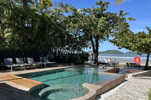 Praia Juquehy - Condomínio Pé na Areia
