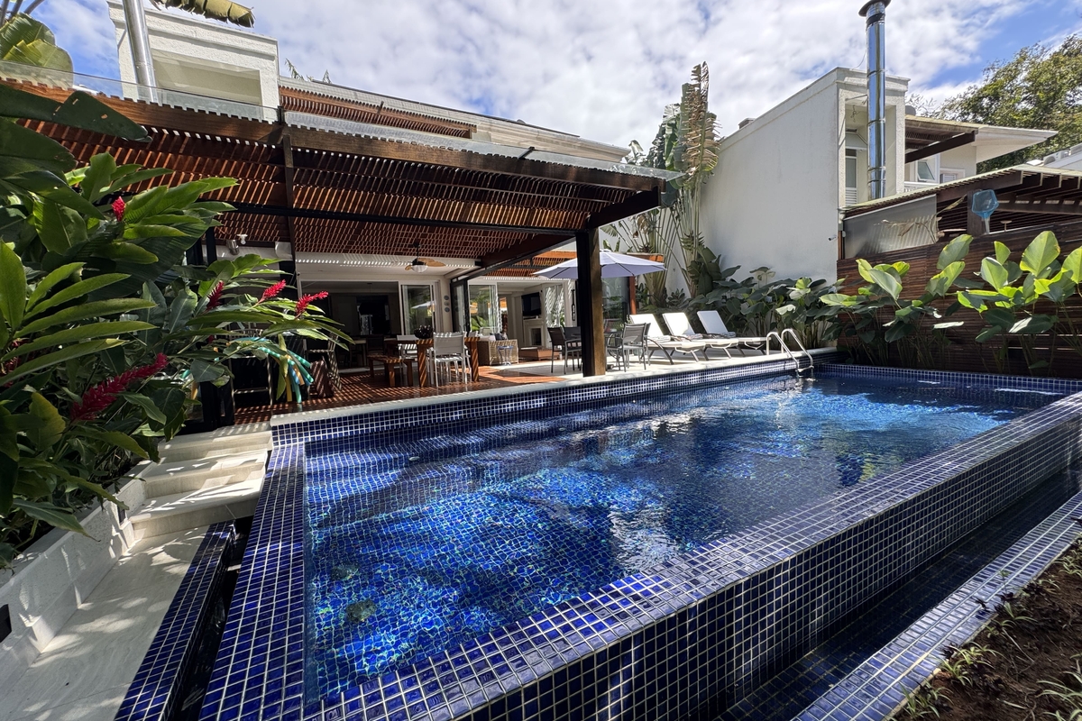 Praia Juquehy - Condomínio Fechado