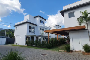 Praia Maresias - Condomínio Fechado