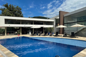 Praia de Camburi - Condomínio Fechado