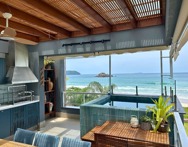 Praia Juquehy - Condomínio Frente ao Mar