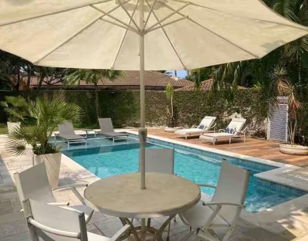 Praia Engenho - Condomínio Fechado