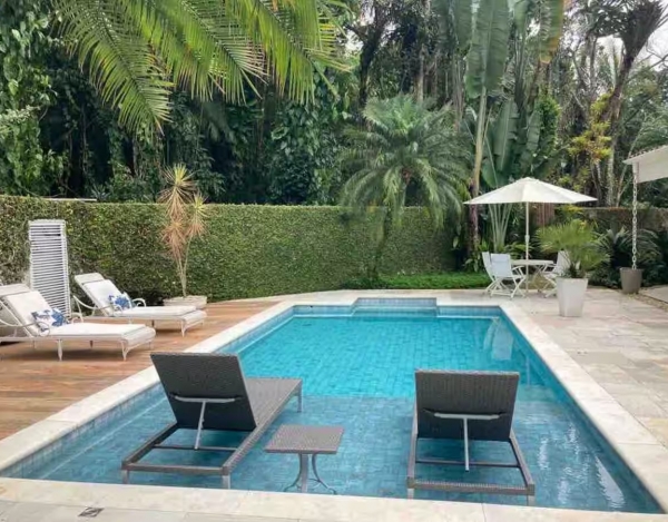 Praia Engenho - Condomínio Fechado