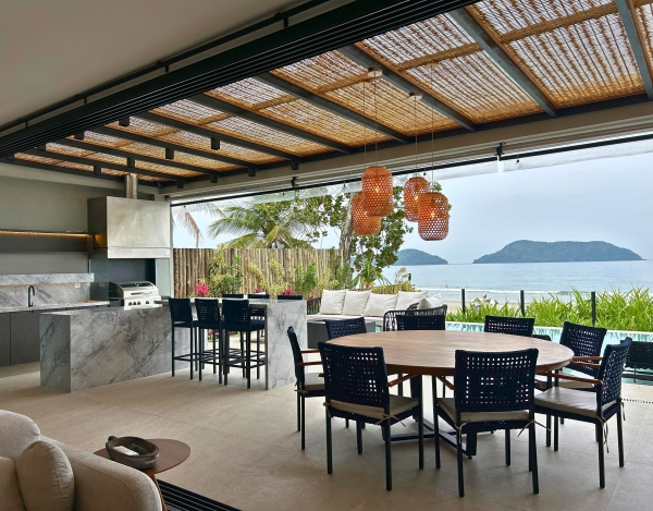 Praia Juquehy - Condomínio Pé na Areia