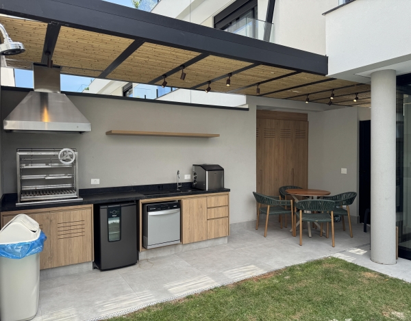 Praia Juquehy - Condomínio Fechado