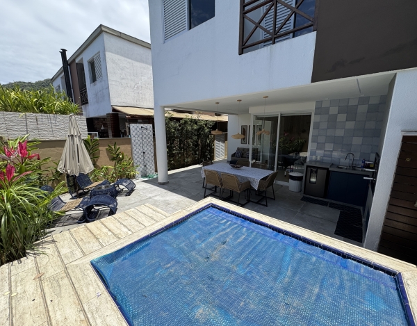 Praia Juquehy - Condomínio Fechado