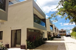 Praia Engenho - Condomínio Pé na Areia